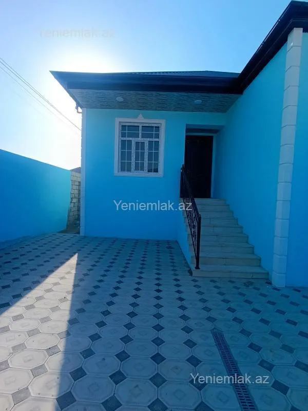 Satılır 3 otaqlı həyət evi 100 m²