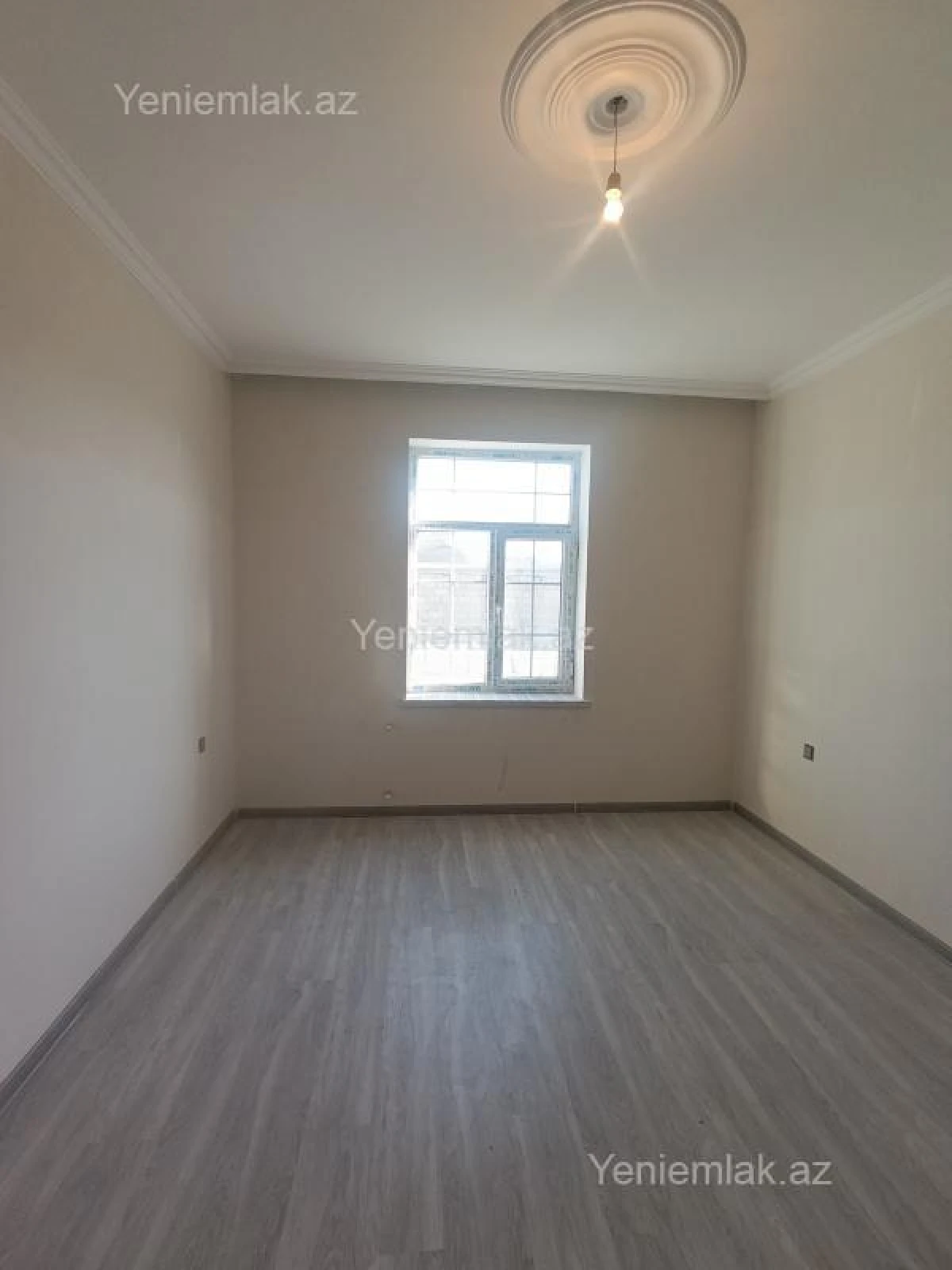 Satılır 3 otaqlı həyət evi 100 m²