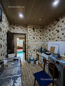 Satılır 3 otaqlı köhnə tikili 68 m²