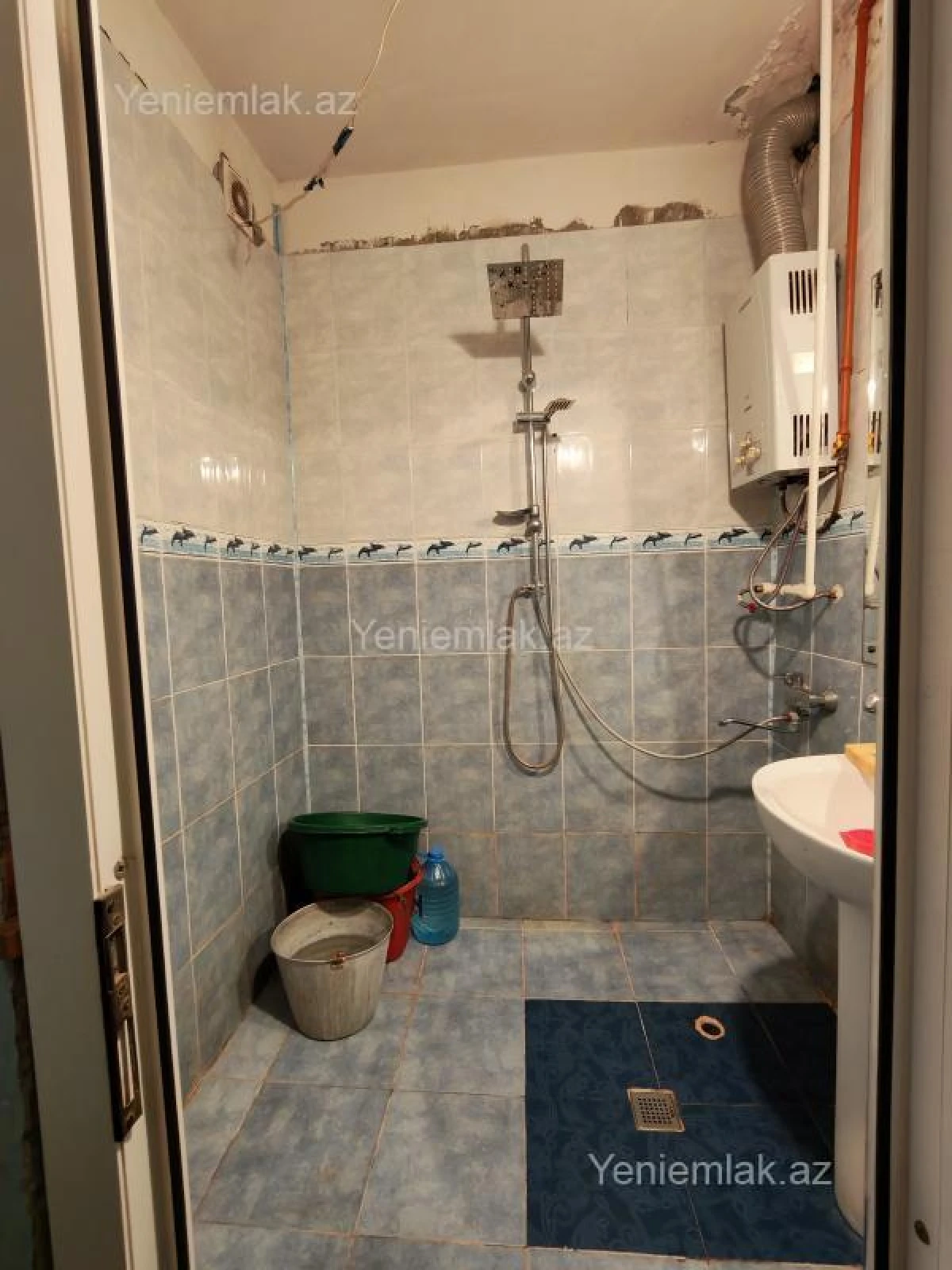 Satılır 3 otaqlı köhnə tikili 68 m²