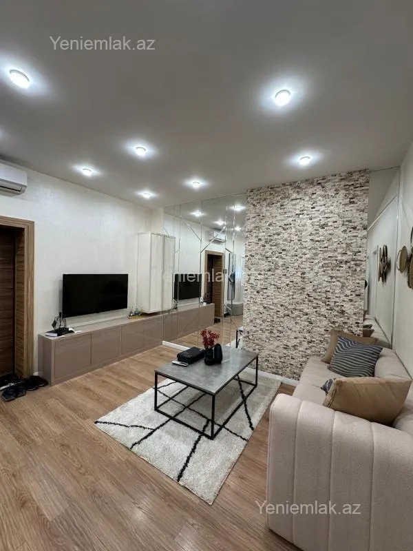 Satılır 3 otaqlı yeni tikili 91 m²