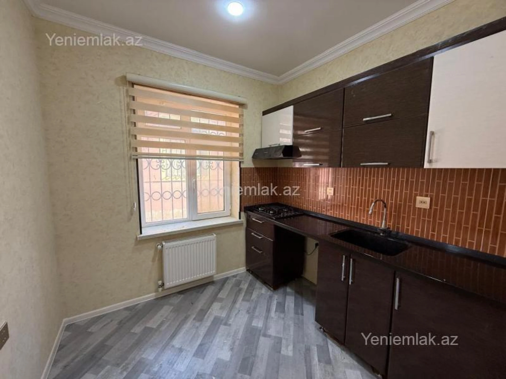 Satılır 4 otaqlı həyət evi 80 m²