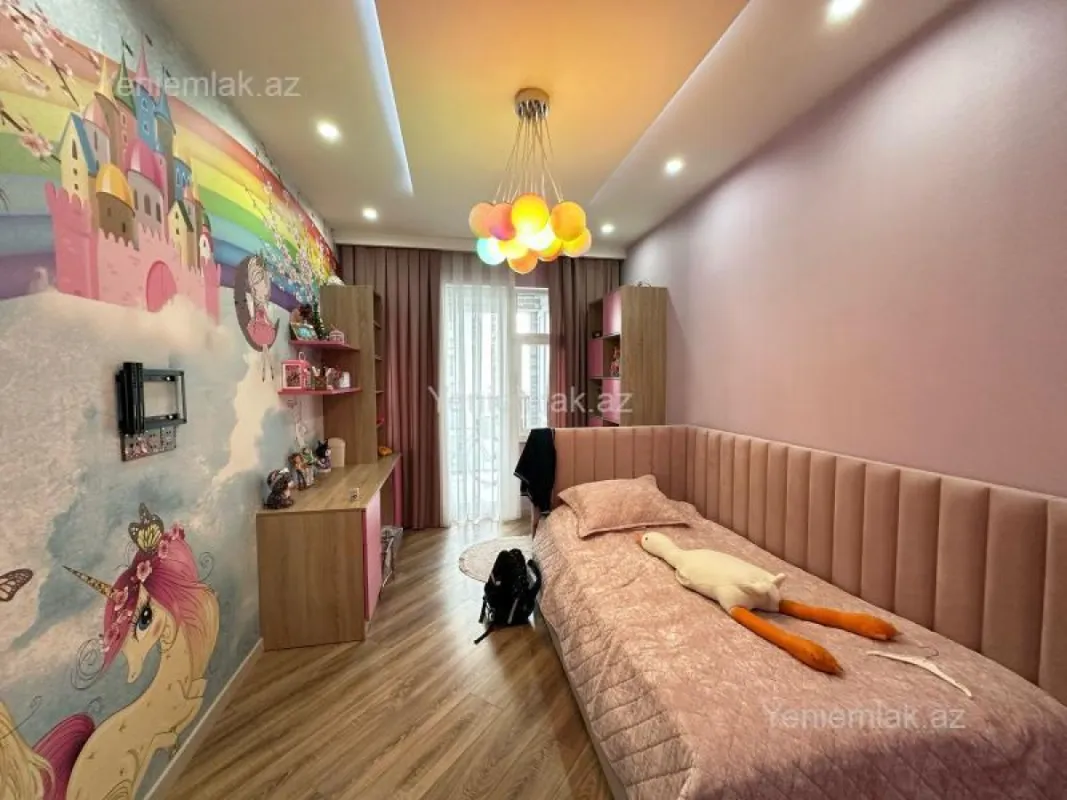 Satılır 4 otaqlı yeni tikili 155 m²