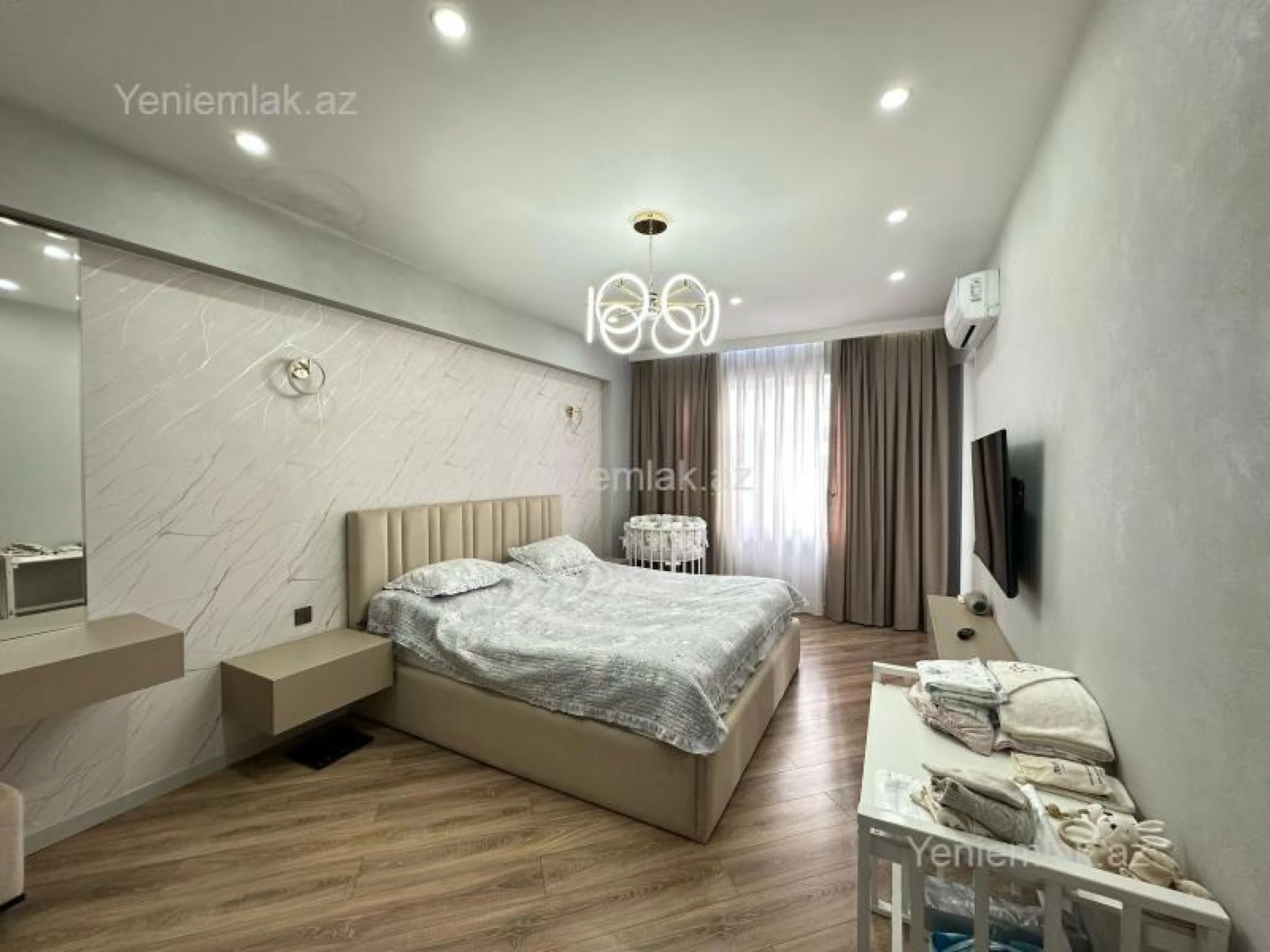 Satılır 4 otaqlı yeni tikili 155 m²