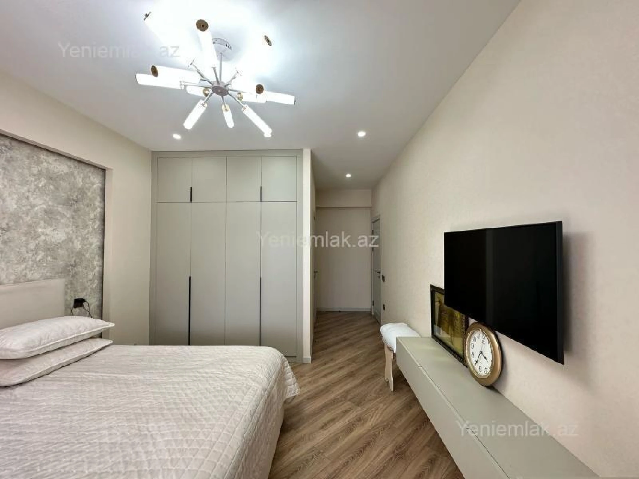 Satılır 4 otaqlı yeni tikili 155 m²