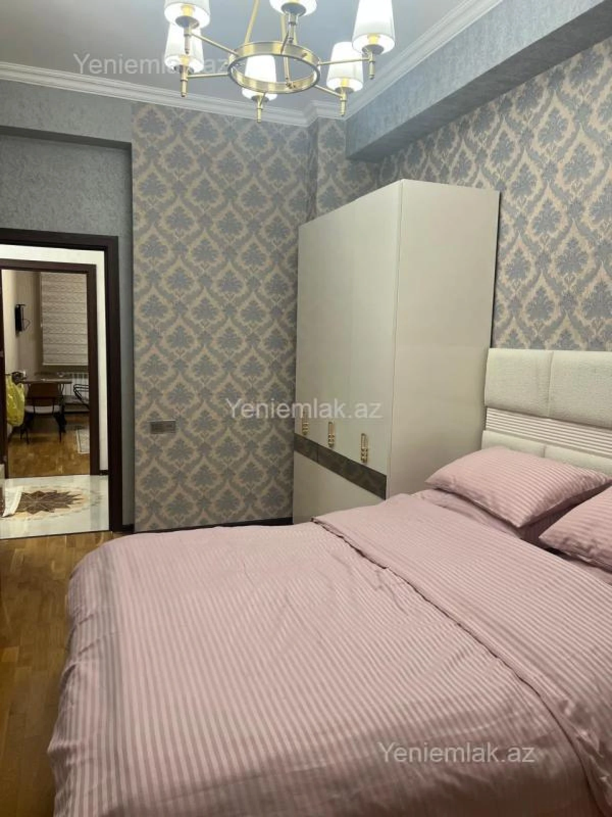 Satılır 2 otaqlı yeni tikili 70 m²