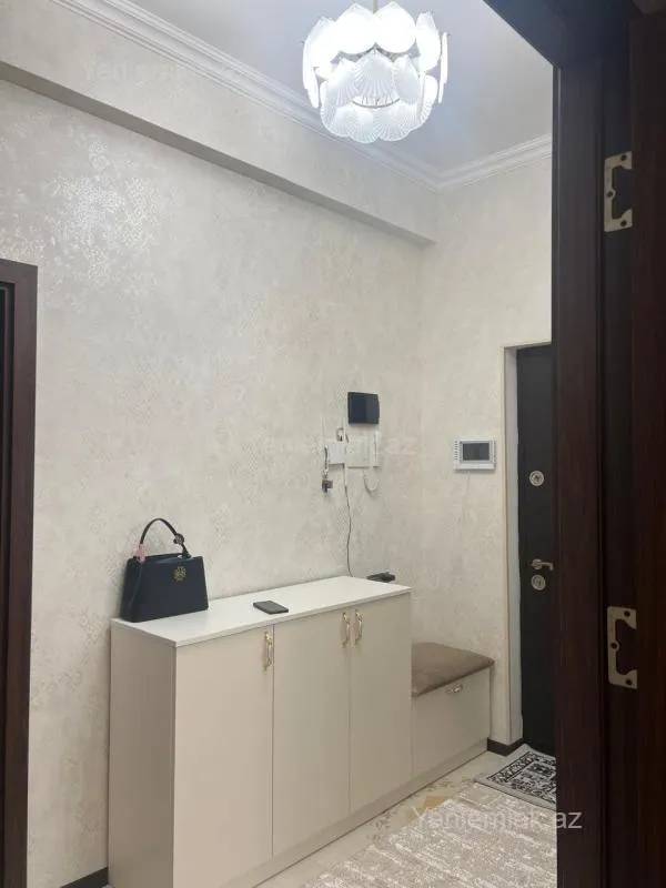 Satılır 2 otaqlı yeni tikili 70 m²