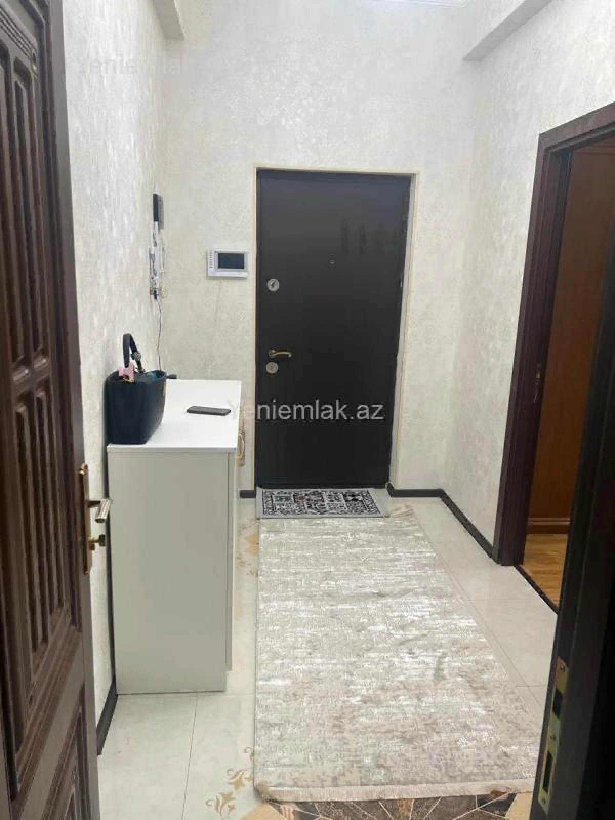 Satılır 2 otaqlı yeni tikili 70 m²