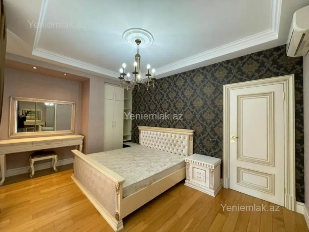 Satılır 4 otaqlı yeni tikili 186 m²