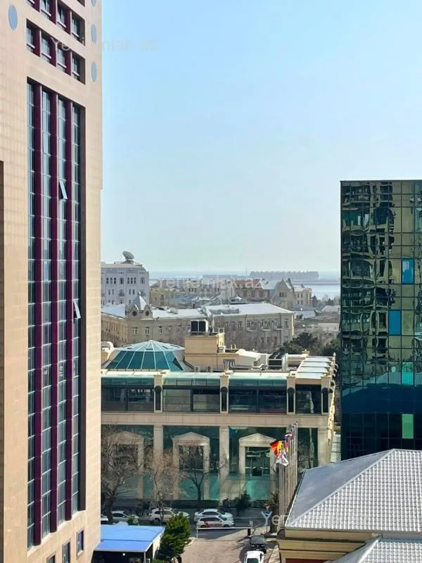 Satılır 4 otaqlı yeni tikili 186 m²