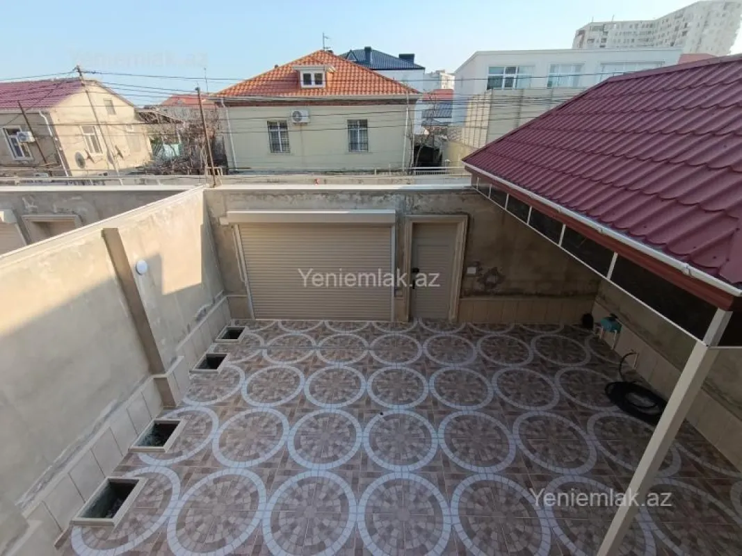 Satılır 6 otaqlı həyət evi 330 m²