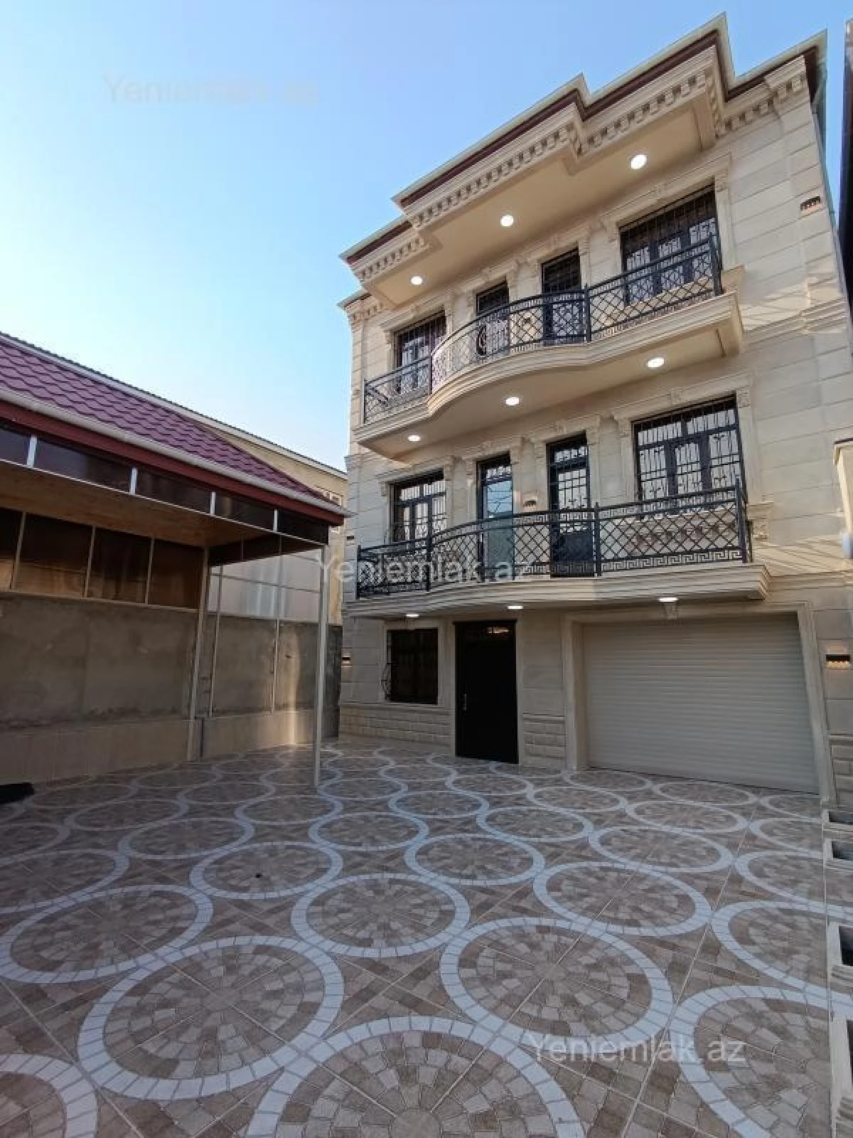 Satılır 6 otaqlı həyət evi 330 m²