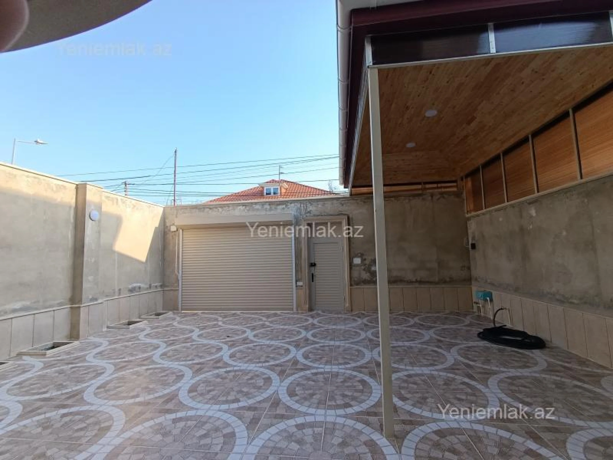 Satılır 6 otaqlı həyət evi 330 m²