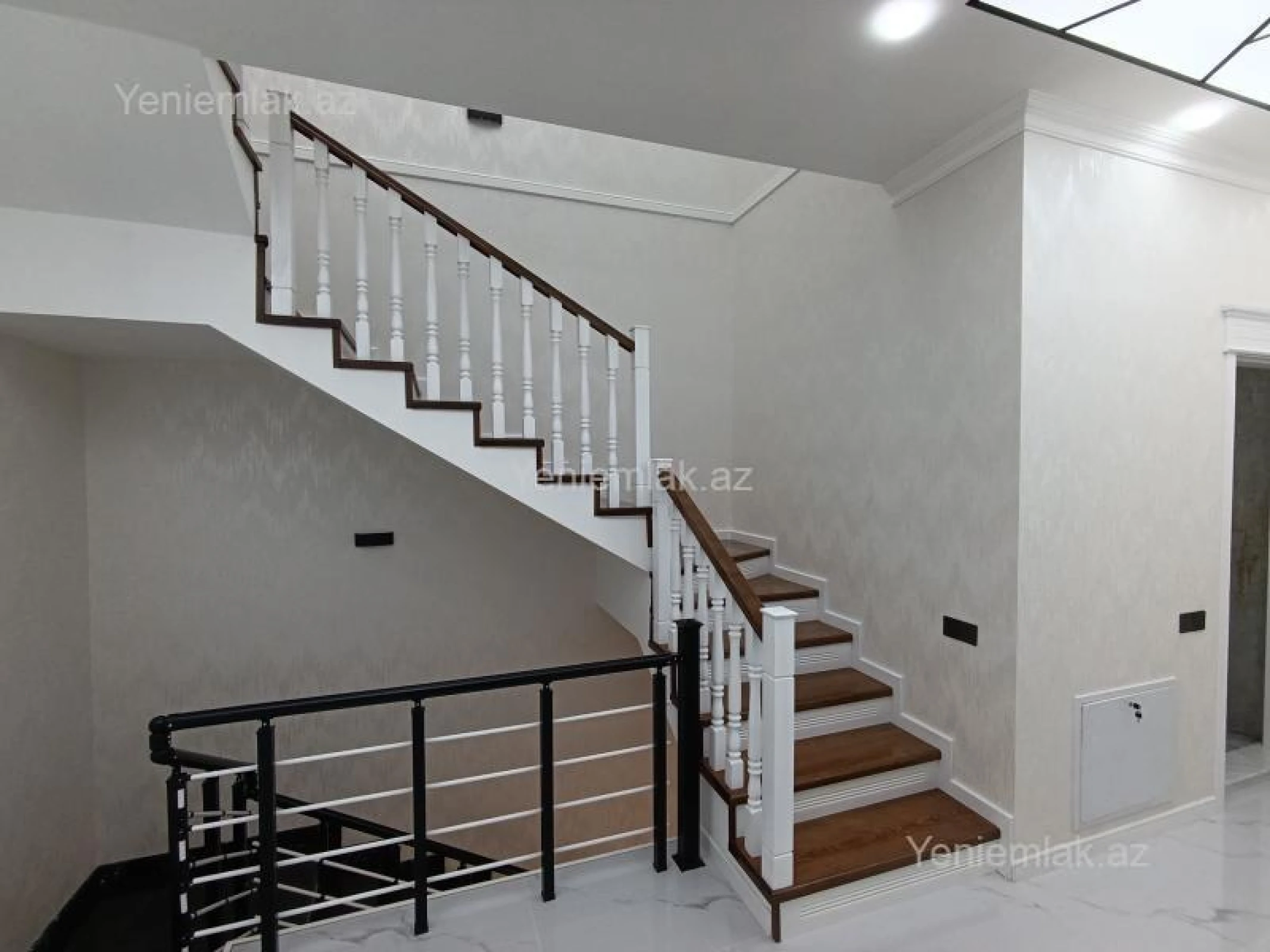 Satılır 6 otaqlı həyət evi 330 m²