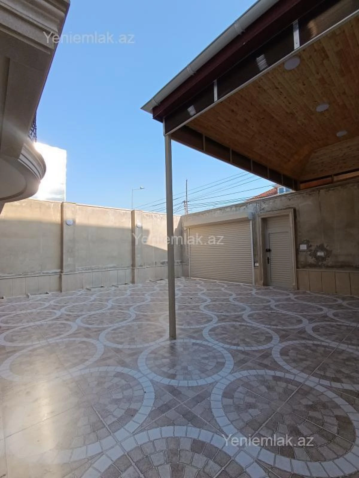 Satılır 6 otaqlı həyət evi 330 m²