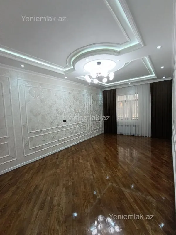 Satılır 6 otaqlı həyət evi 330 m²