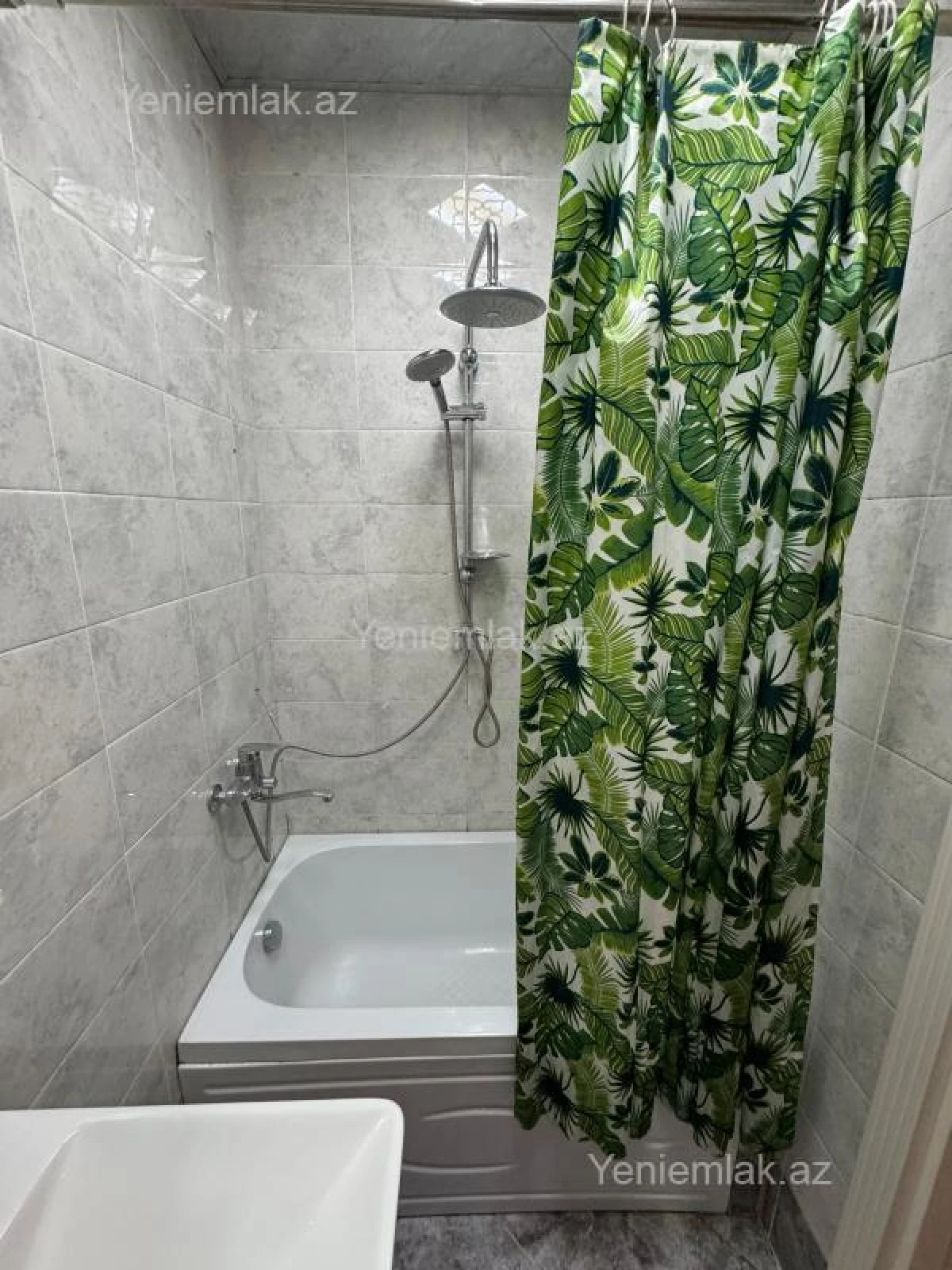 Satılır 3 otaqlı yeni tikili 101 m²