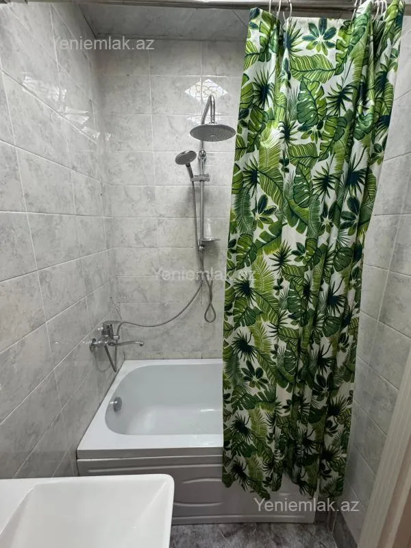 Satılır 3 otaqlı yeni tikili 101 m²