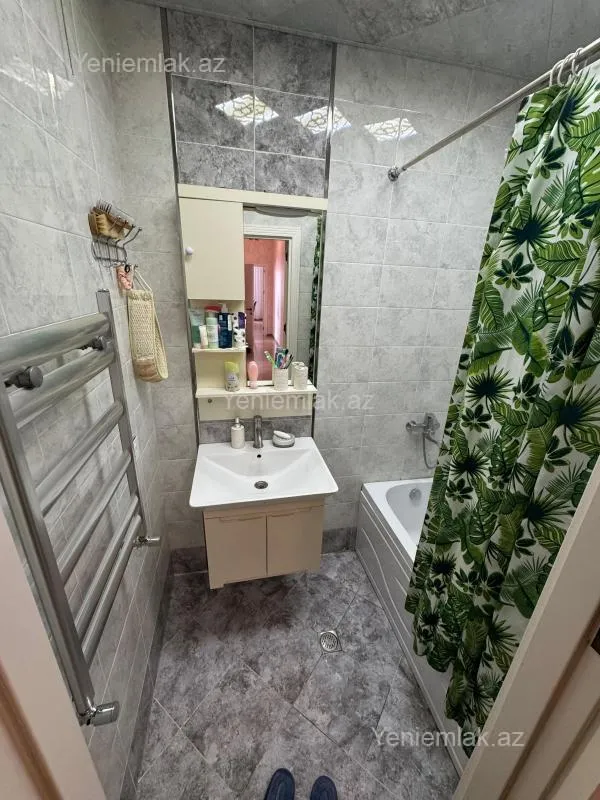 Satılır 3 otaqlı yeni tikili 101 m²