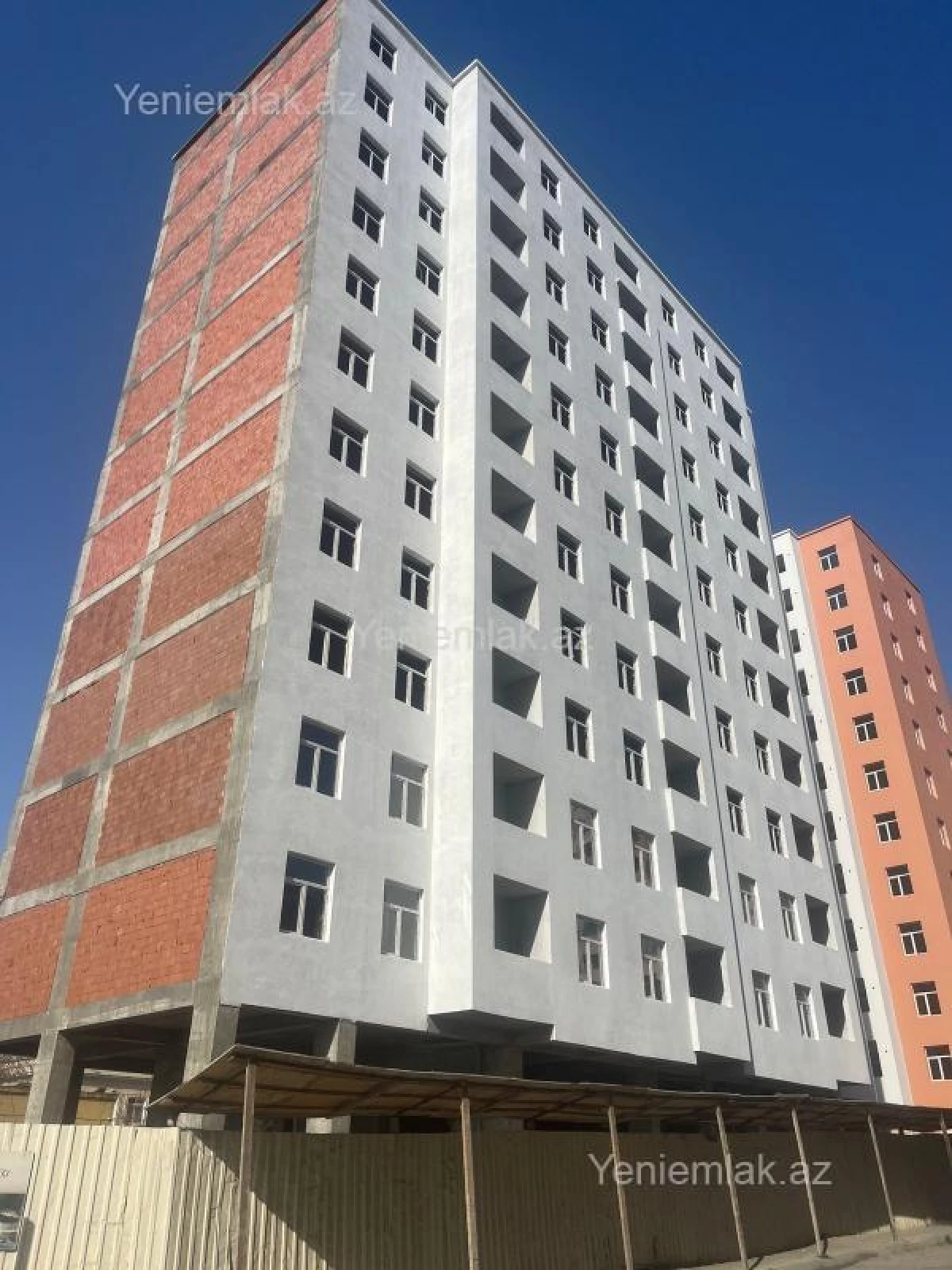 Satılır 2 otaqlı yeni tikili 70 m²