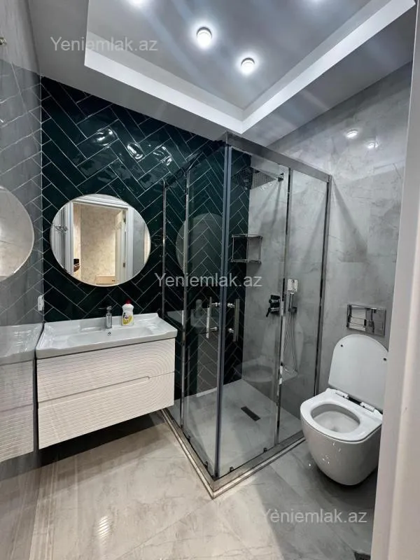 Satılır 3 otaqlı yeni tikili 125 m²
