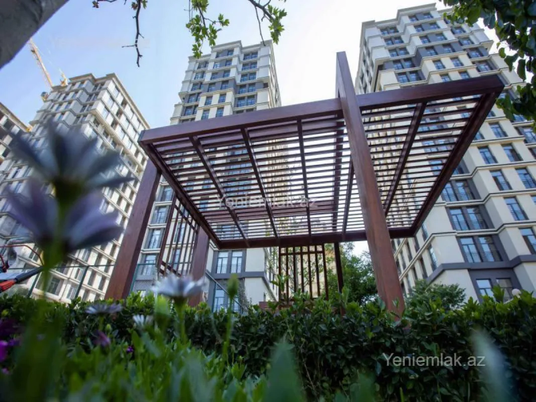 Satılır 4 otaqlı yeni tikili 165 m²