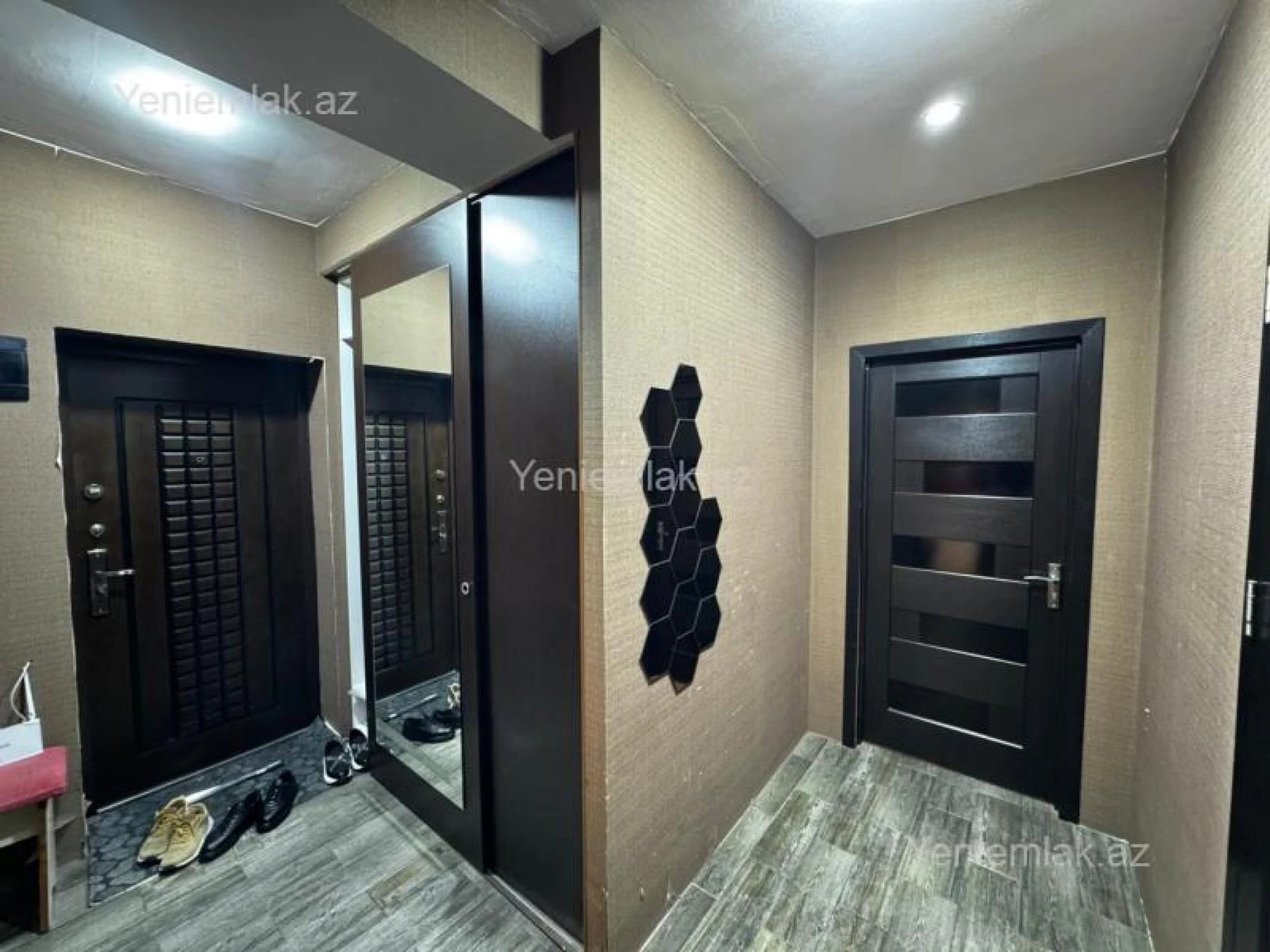 Satılır 2 otaqlı yeni tikili 70 m²