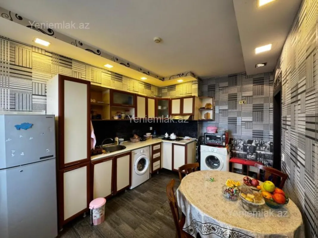 Satılır 2 otaqlı yeni tikili 70 m²