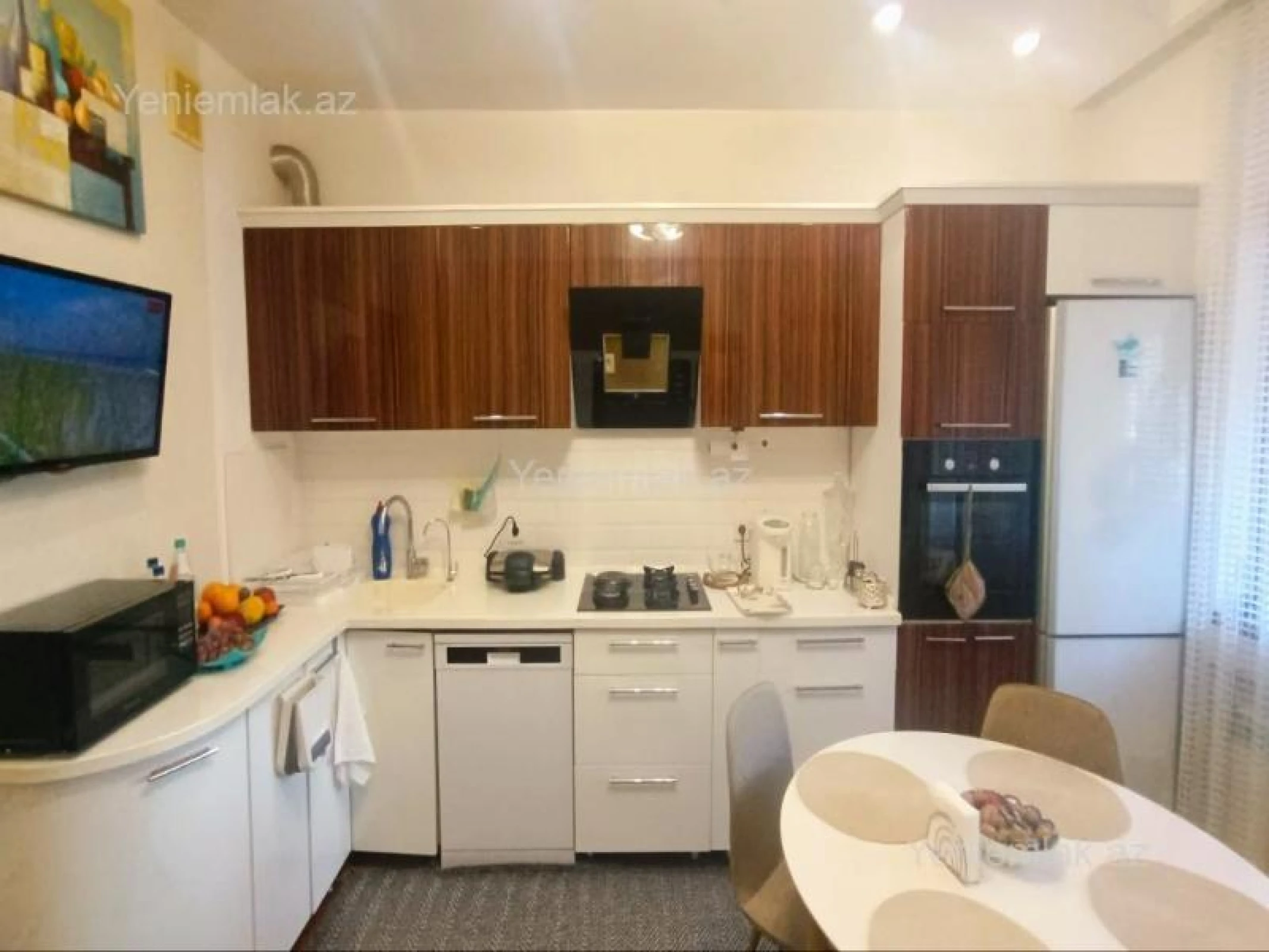 Satılır 3 otaqlı yeni tikili 80 m²