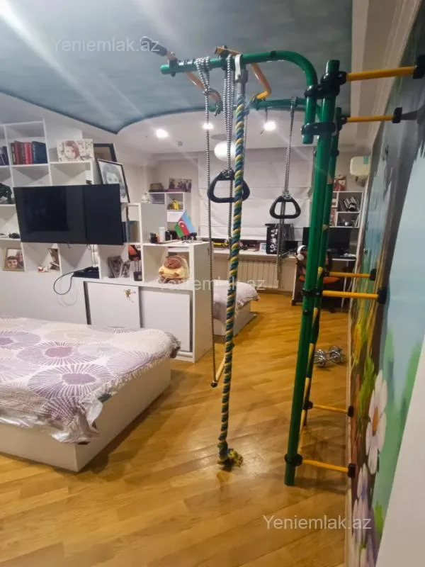 Satılır 3 otaqlı yeni tikili 80 m²