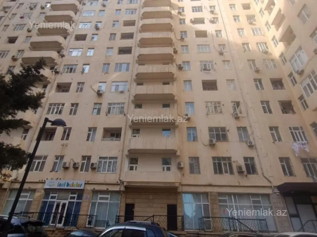 Satılır 3 otaqlı yeni tikili 80 m²