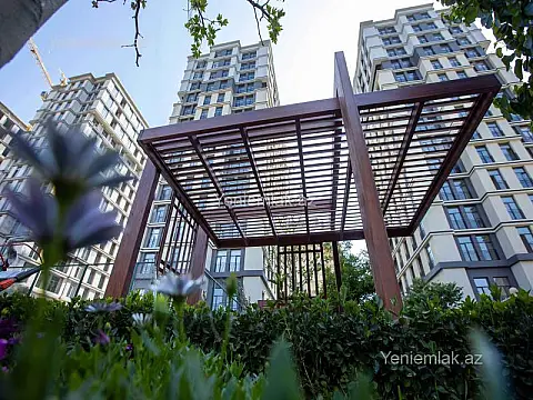 Satılır 5 otaqlı yeni tikili 215 m²