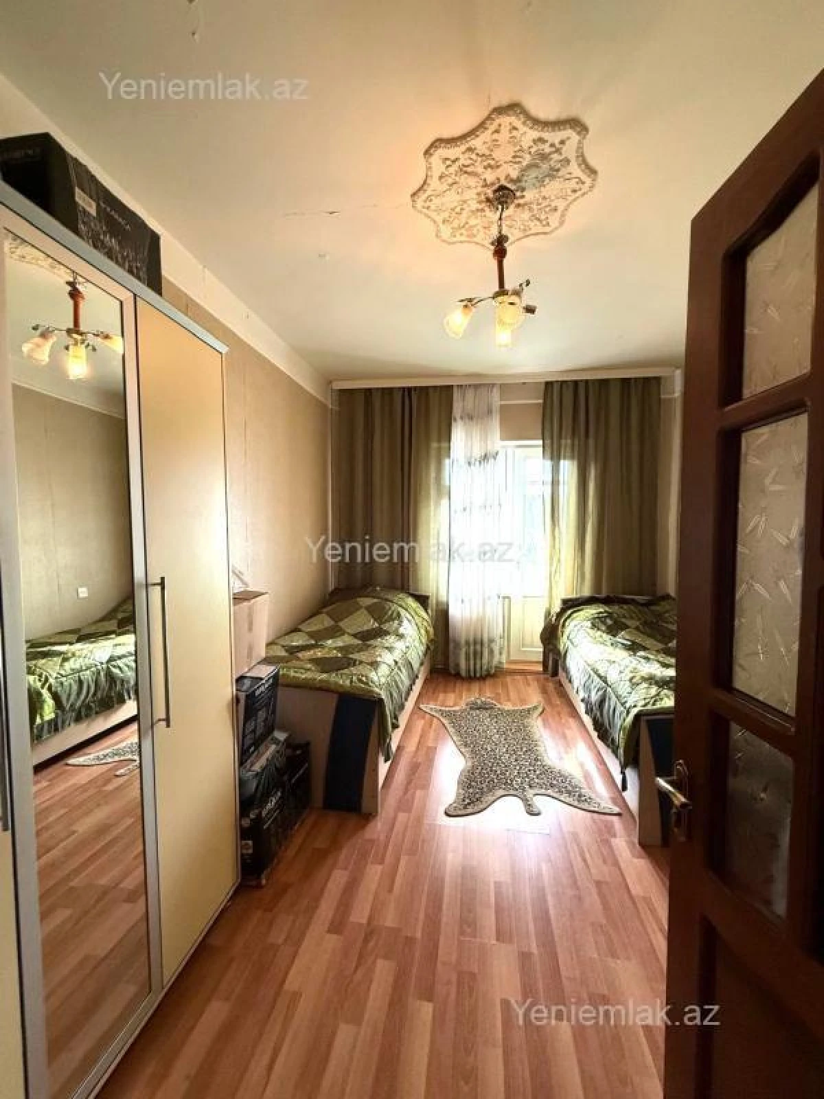 Satılır 5 otaqlı köhnə tikili 125 m²