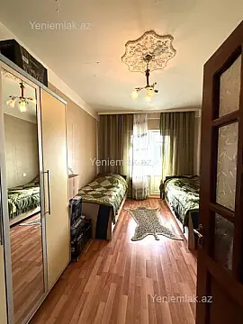 Satılır 5 otaqlı köhnə tikili 125 m²
