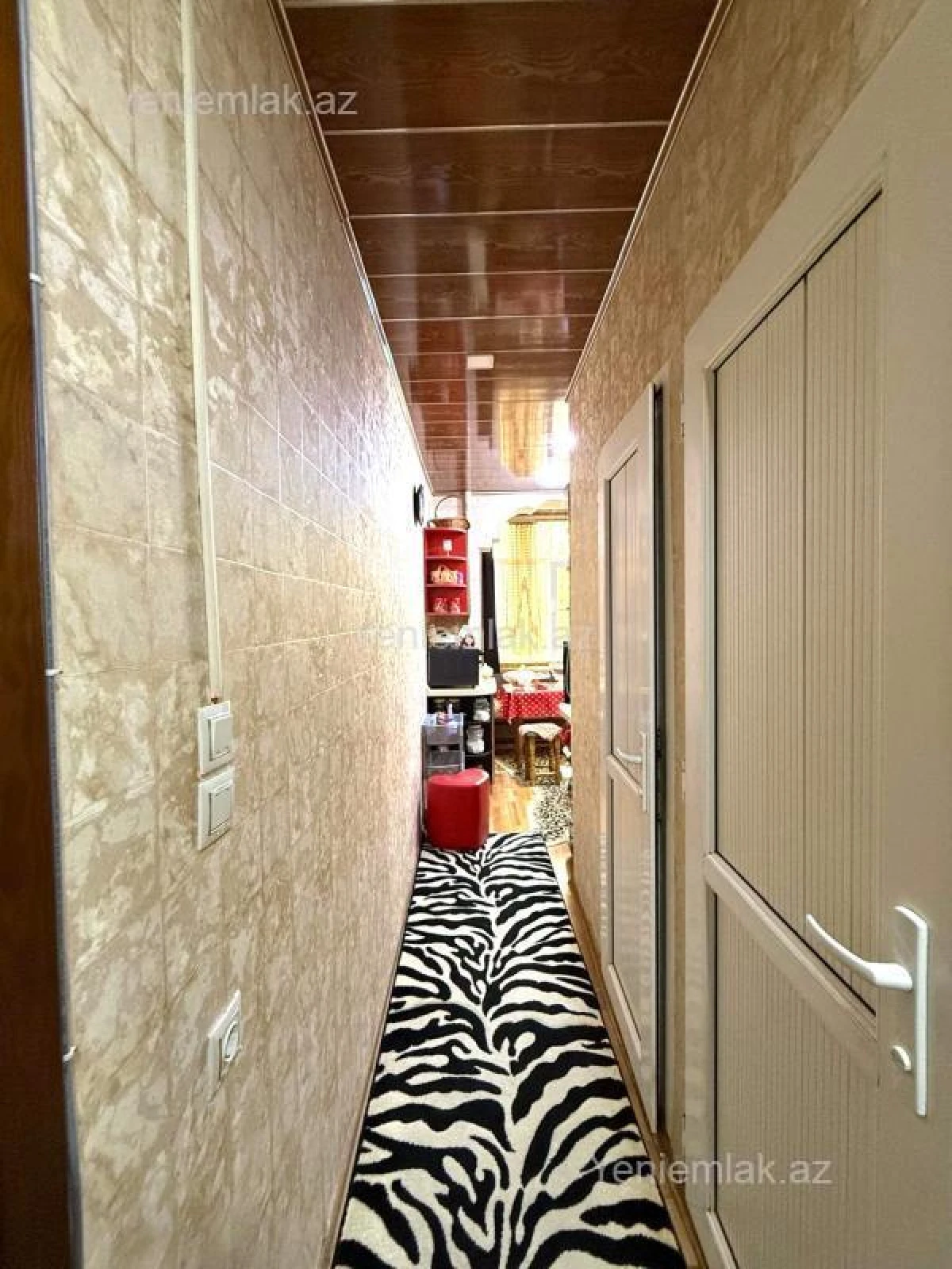 Satılır 5 otaqlı köhnə tikili 125 m²