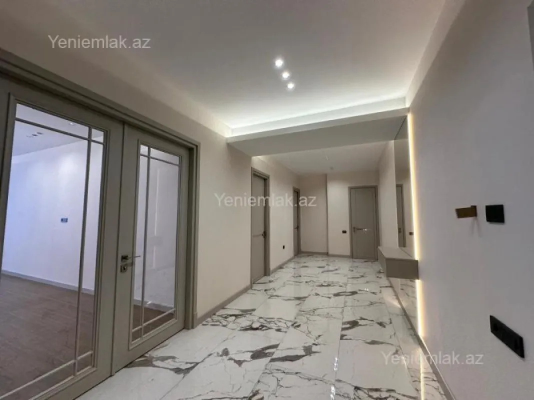 Satılır 3 otaqlı yeni tikili 147 m²