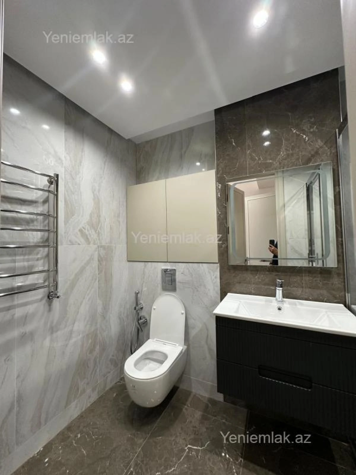 Satılır 3 otaqlı yeni tikili 147 m²