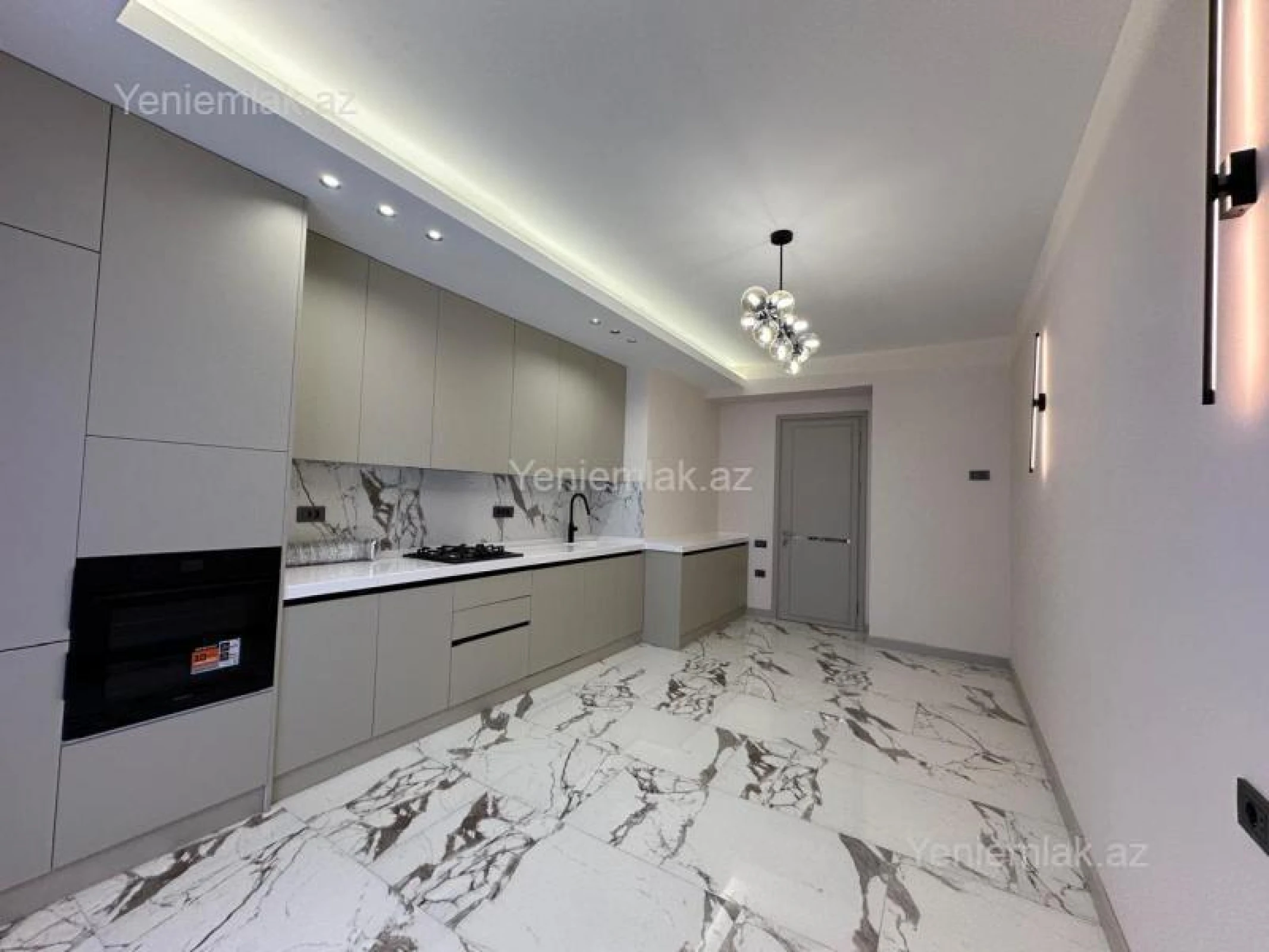 Satılır 3 otaqlı yeni tikili 147 m²