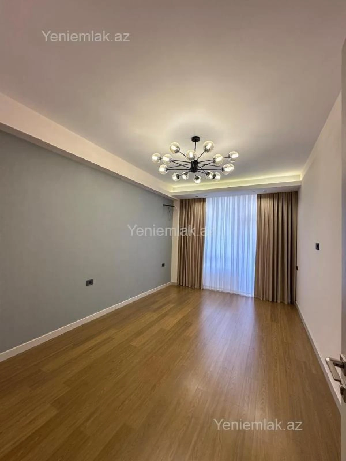 Satılır 3 otaqlı yeni tikili 147 m²