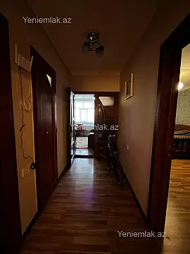 Satılır 3 otaqlı köhnə tikili 75 m²