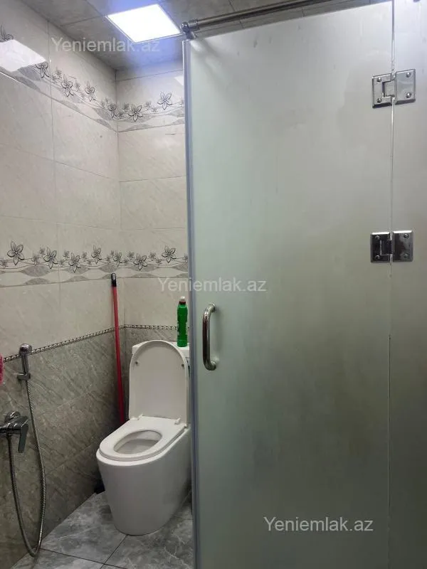 Satılır 3 otaqlı yeni tikili 105 m²
