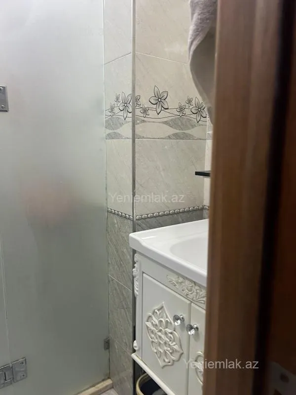 Satılır 3 otaqlı yeni tikili 105 m²