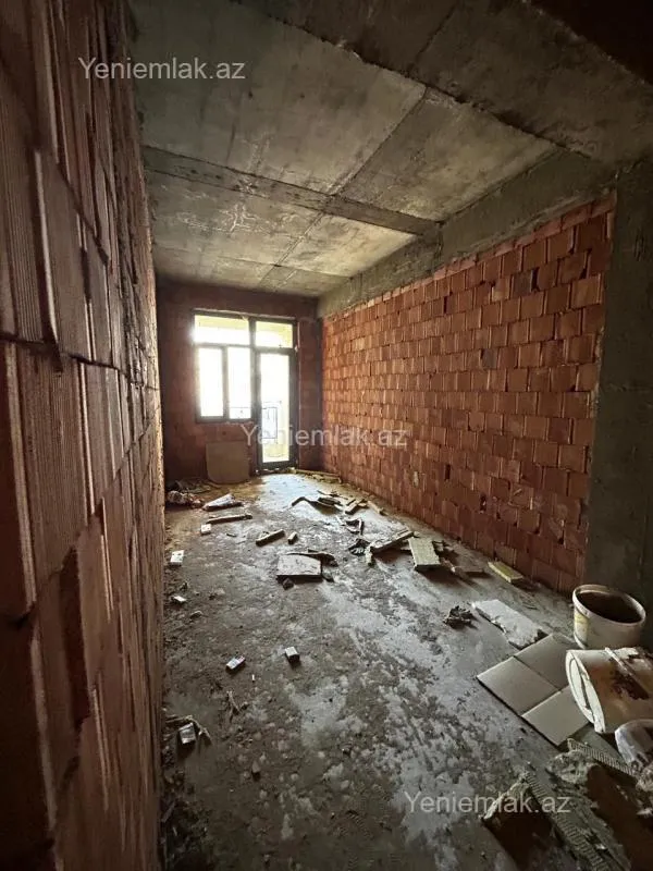 Satılır 3 otaqlı yeni tikili 132 m²