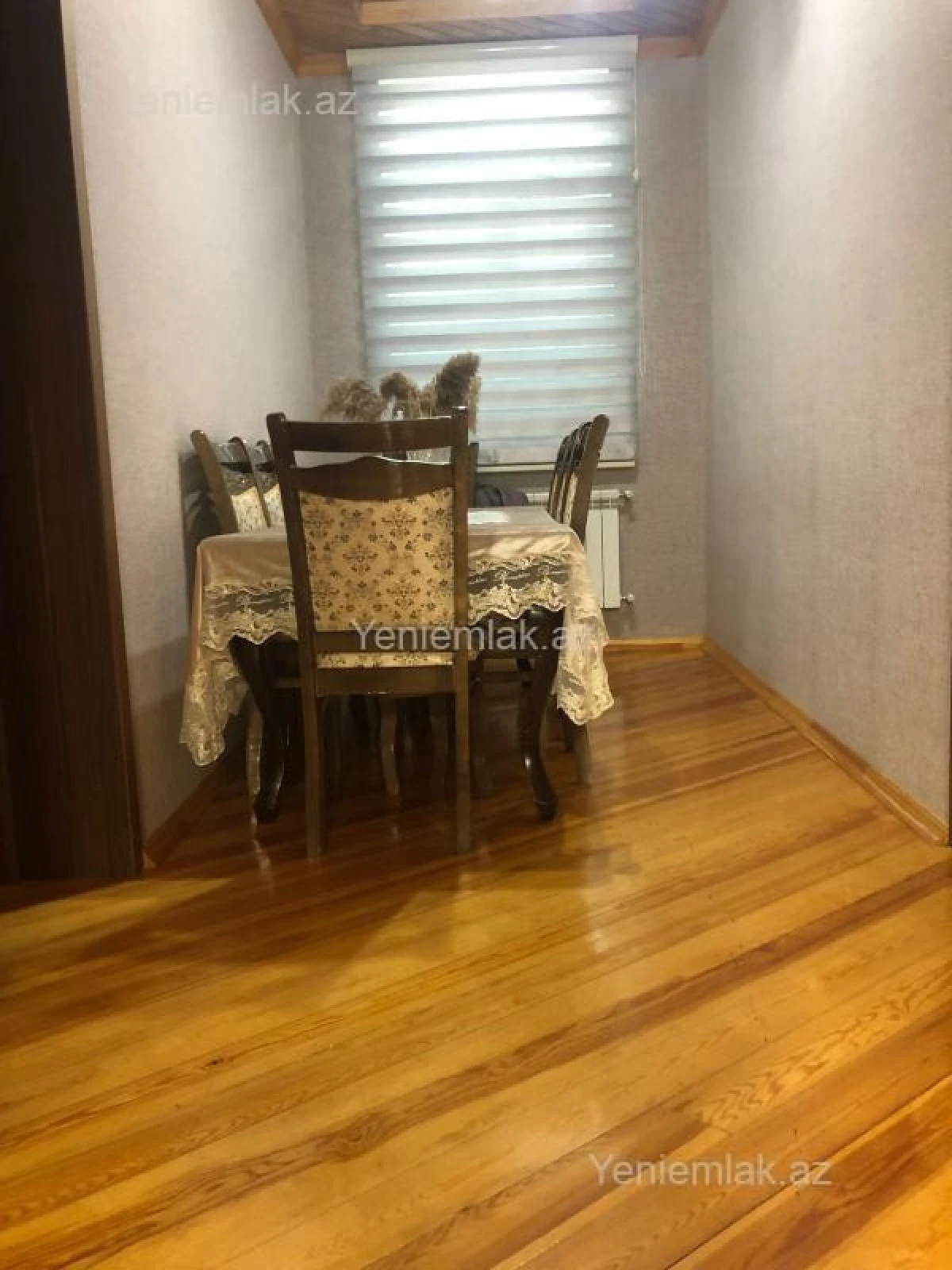 Satılır 6 otaqlı həyət evi 180 m²