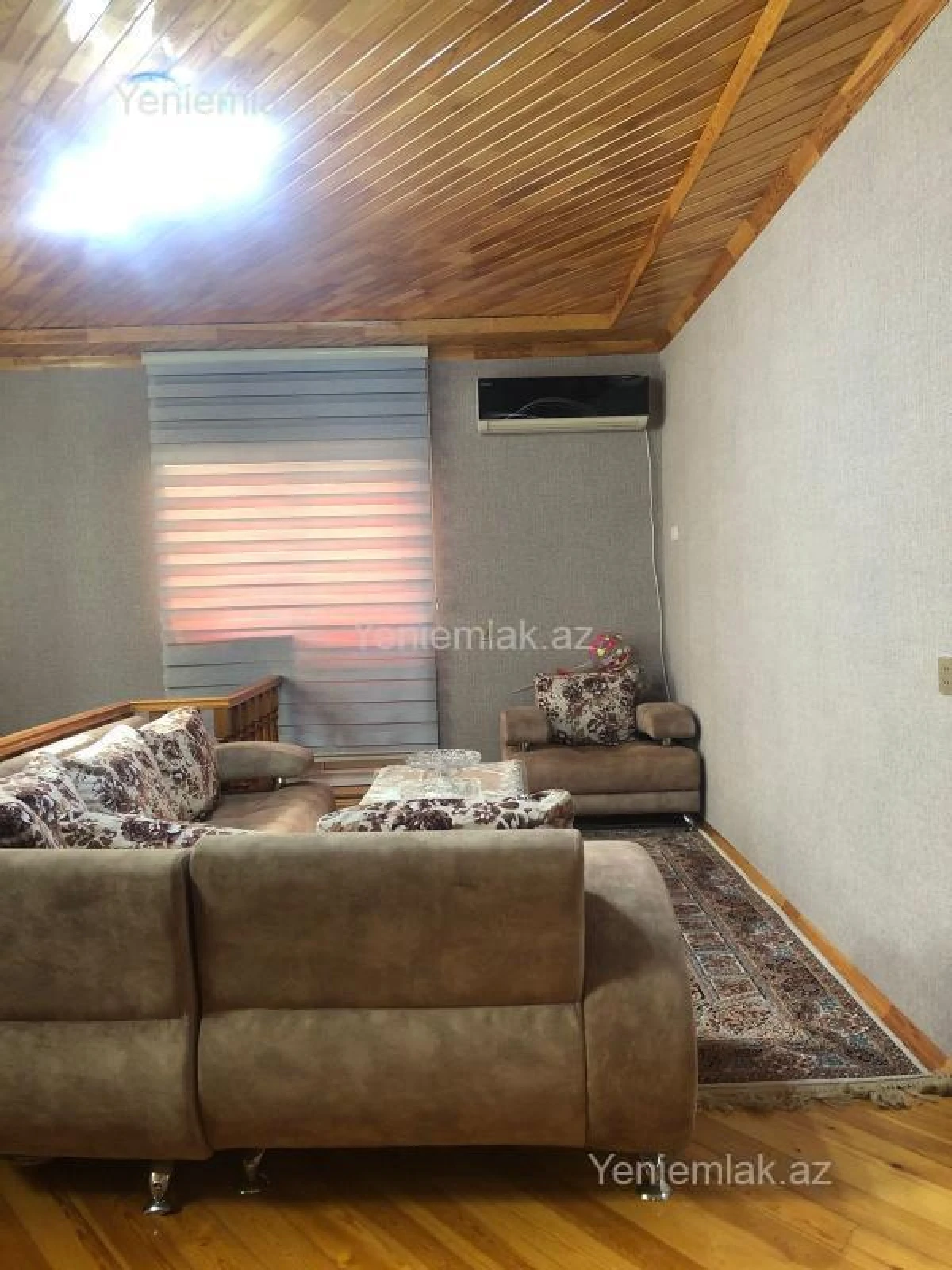 Satılır 6 otaqlı həyət evi 180 m²