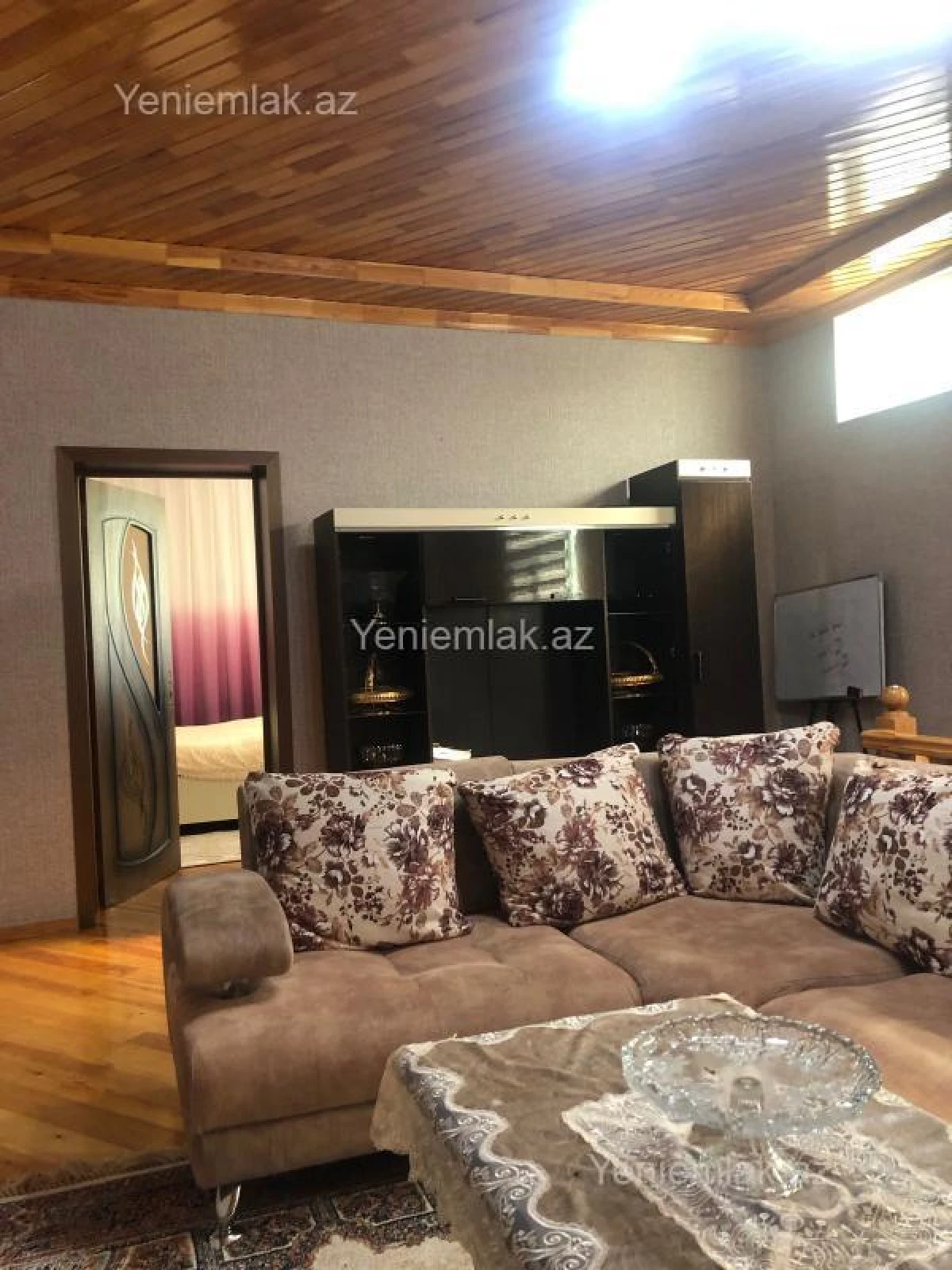 Satılır 6 otaqlı həyət evi 180 m²