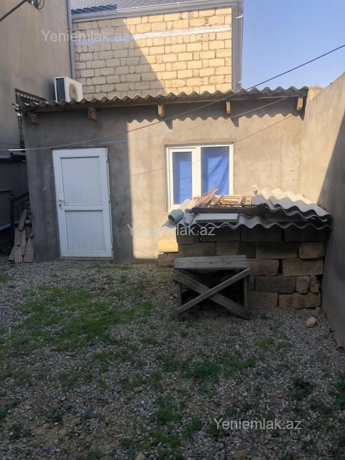 Satılır 6 otaqlı həyət evi 180 m²