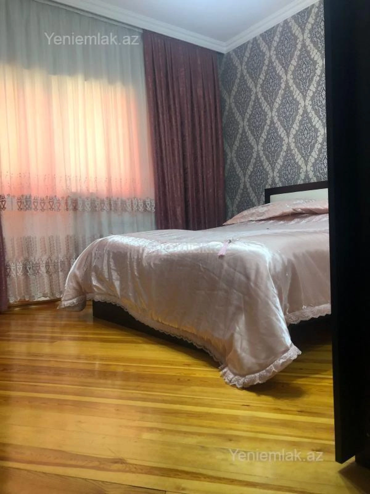 Satılır 6 otaqlı həyət evi 180 m²