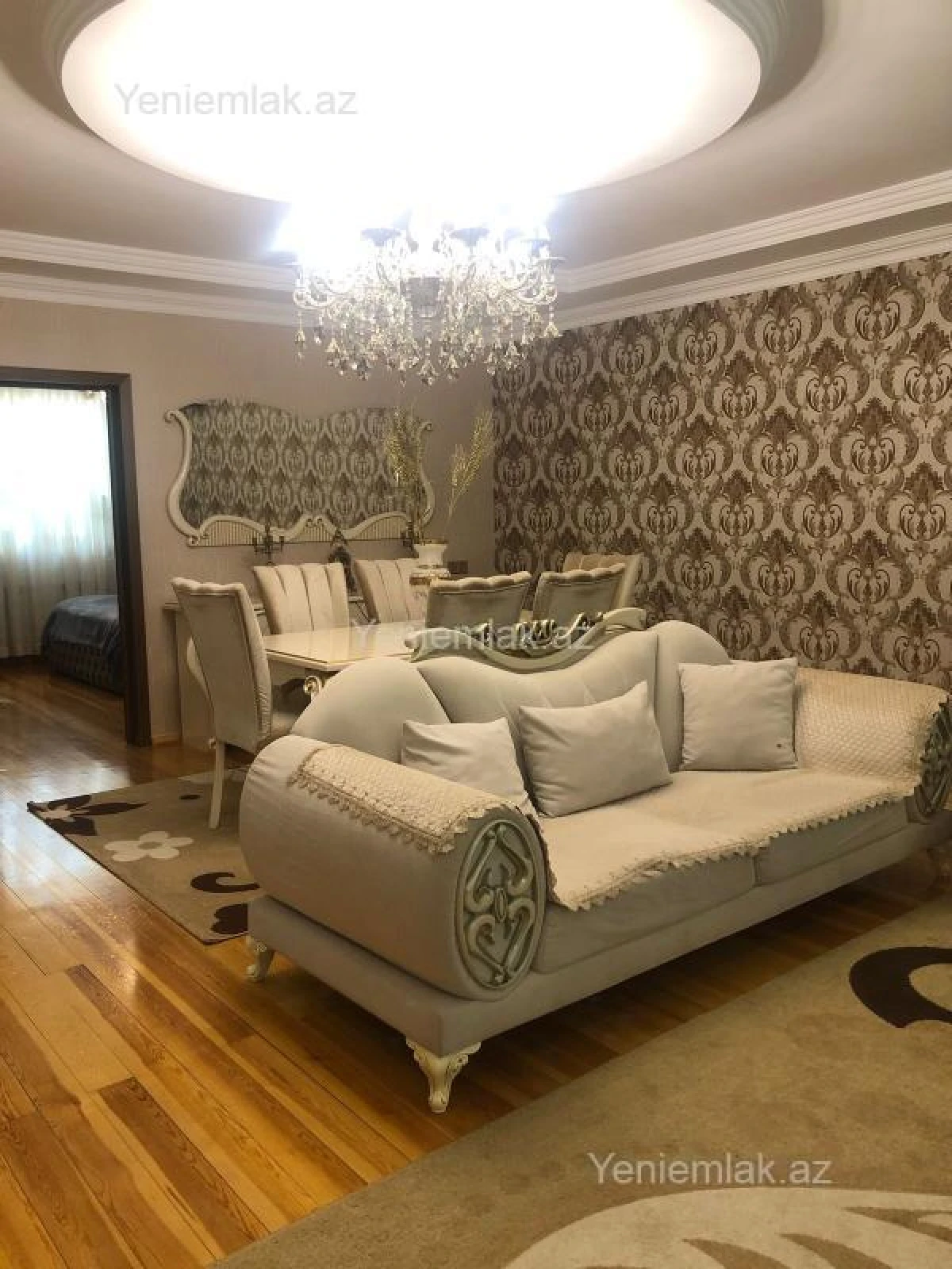 Satılır 6 otaqlı həyət evi 180 m²