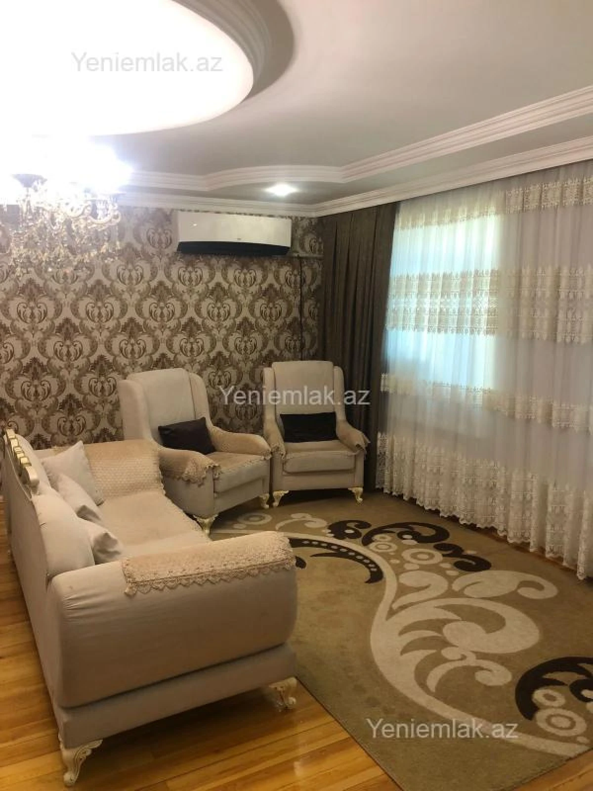 Satılır 6 otaqlı həyət evi 180 m²